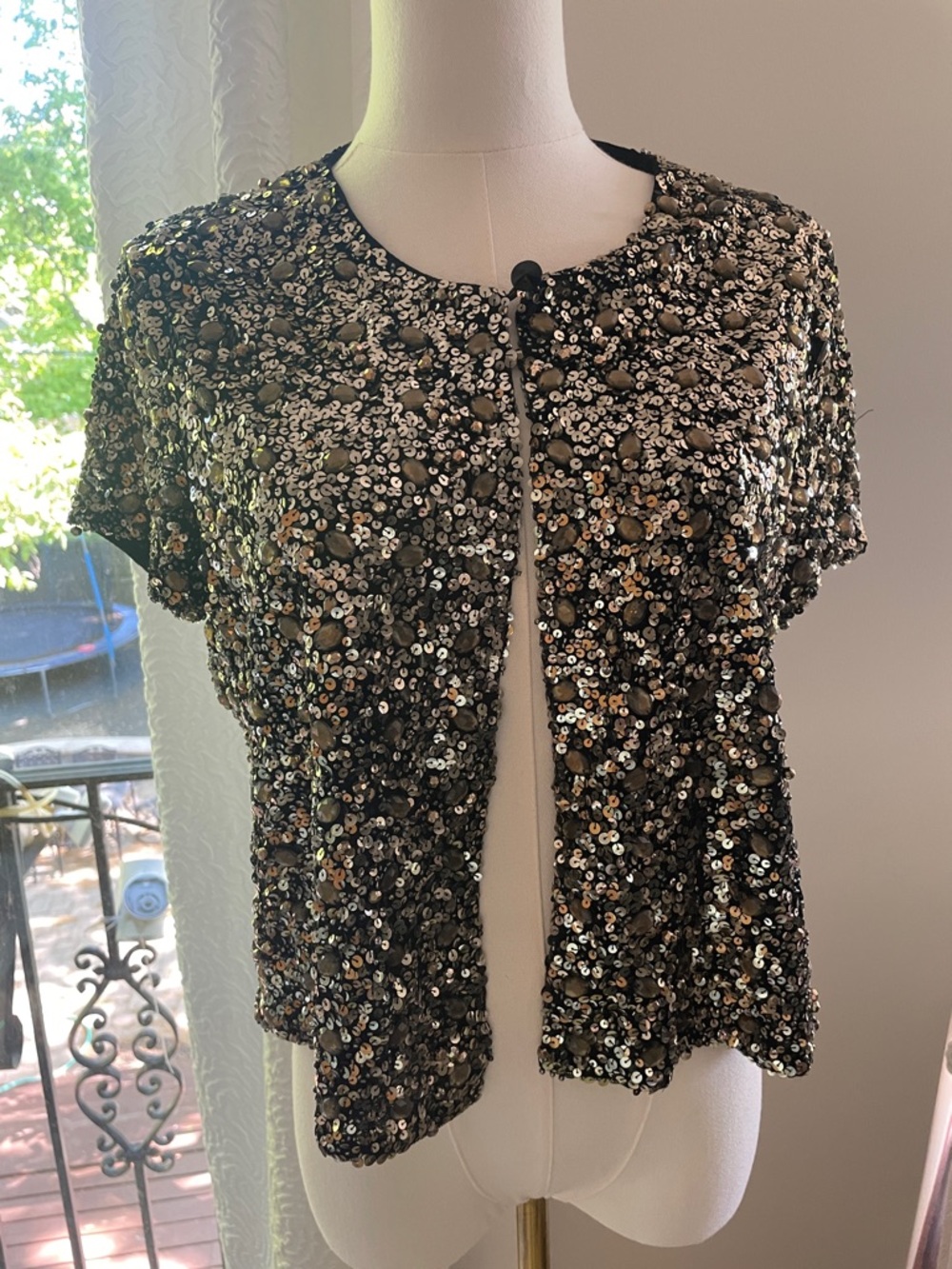 Chico’s Bolero NWT Size 1 Starlight Pizzazz Black and Gold Sweater Stunning - Picture 3 of 13